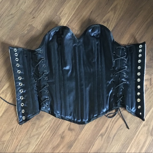 Adjustable black and white lace-up corset - Picture 3 of 8